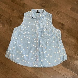 Love & Legend Size 20 Blue Lightweight Denim Sleeveless Top with White Stars